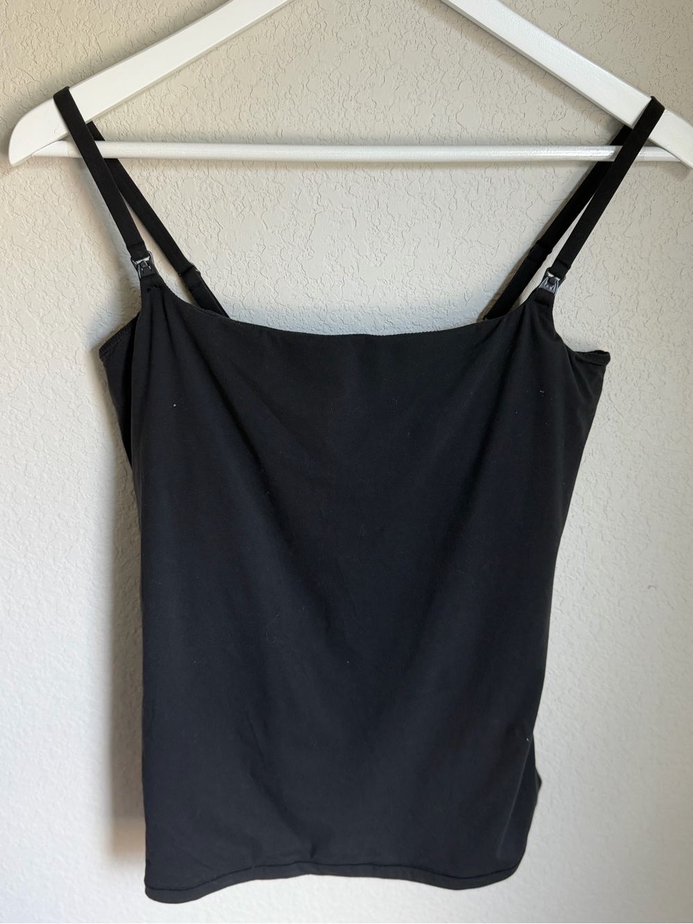 SKIMS Fits Everybody Nursing Tank Black Adjustable-Straps